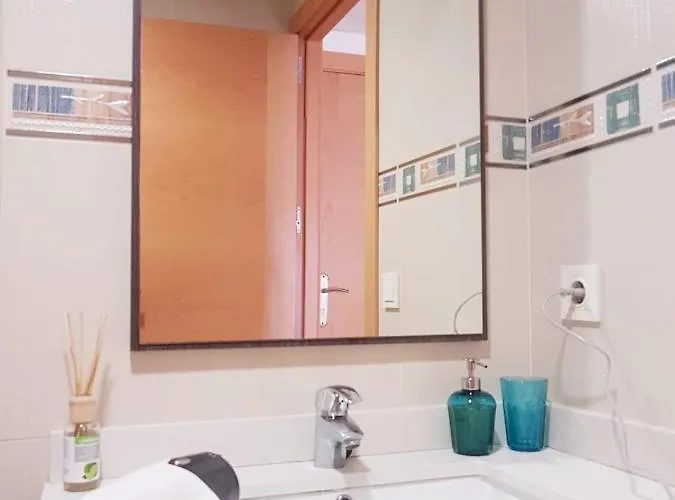 With Terrace アパート リョレート・デ・マル